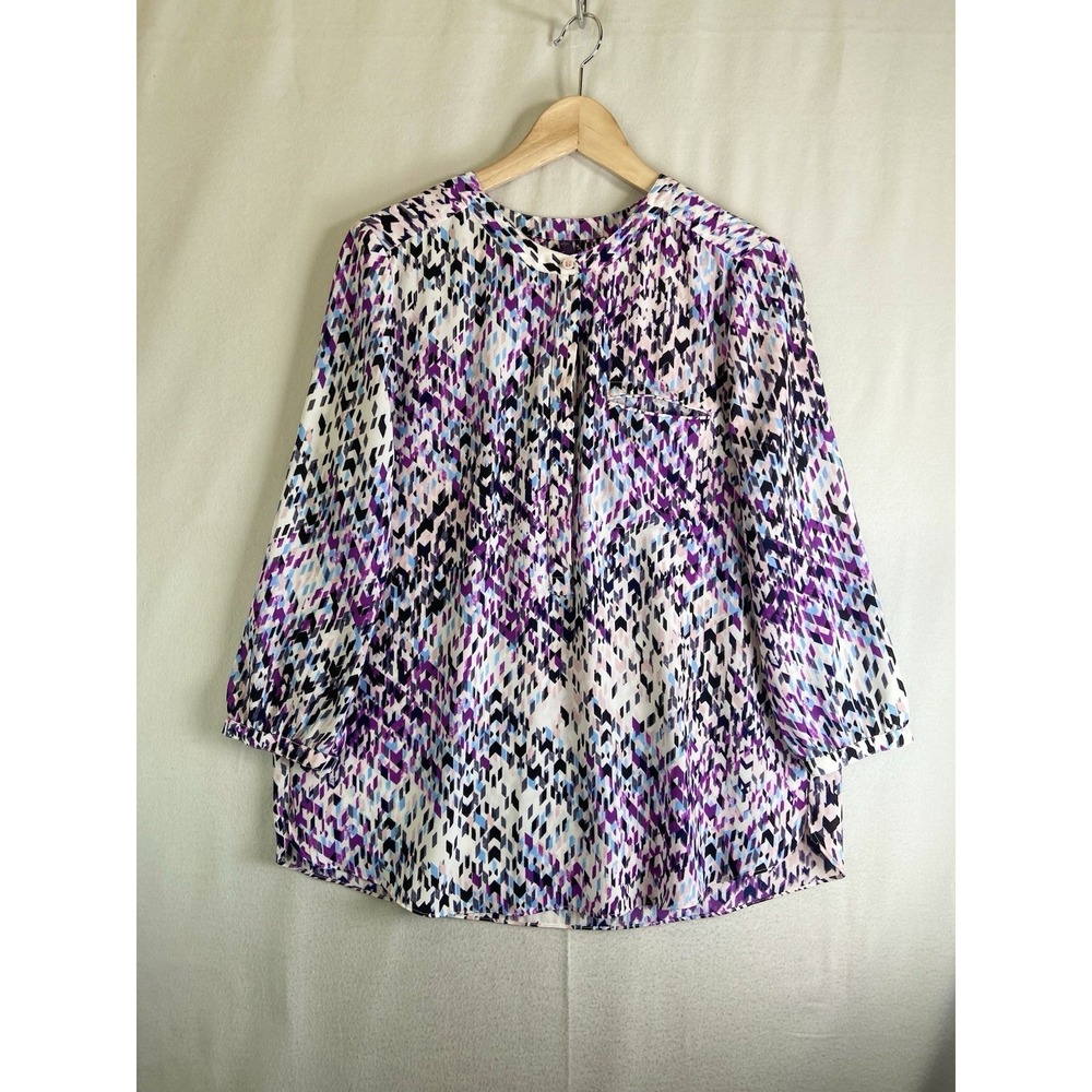 NYDJ Blouse Size M Medium Abstract Pleated 3/4 Sleeve Lightweight Preppy Top